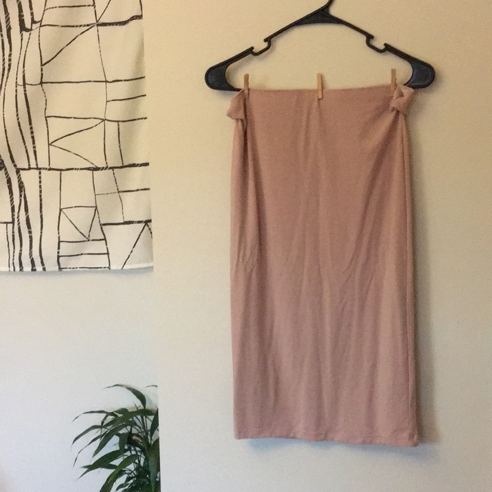 Pink pencil skirt